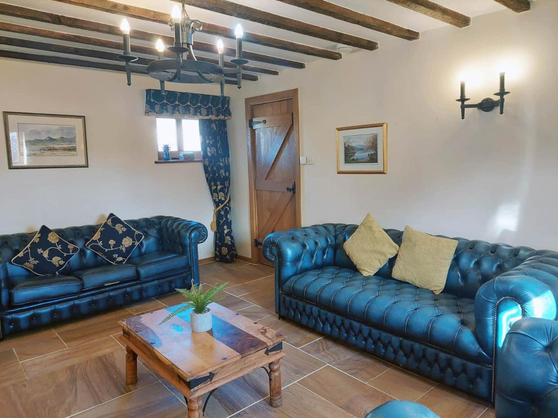 The Old Mill Barn With Hot Tub And Private Use Of Heated Pool Vila Wirral Exterior foto