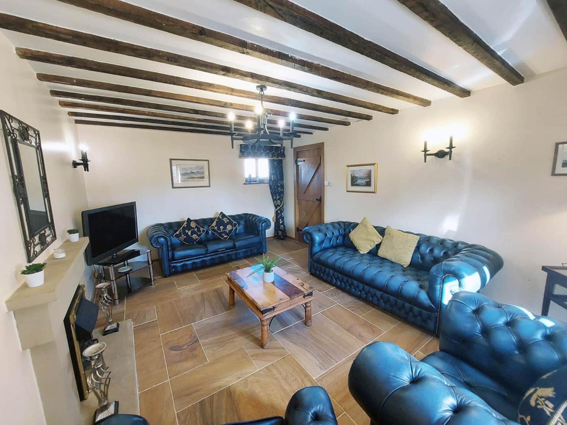 The Old Mill Barn With Hot Tub And Private Use Of Heated Pool Vila Wirral Exterior foto